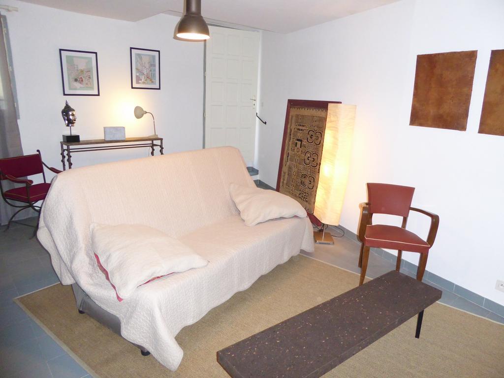 Le Planet 52 Appartement LʼIsle-sur-la-Sorgue Buitenkant foto