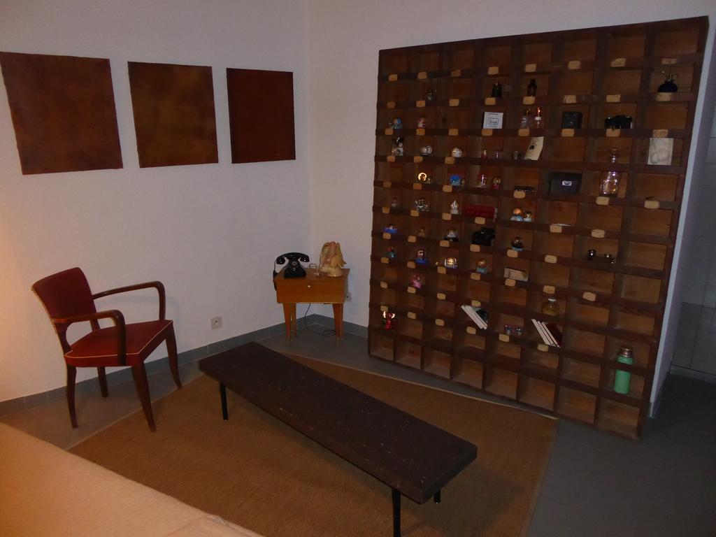 Le Planet 52 Appartement LʼIsle-sur-la-Sorgue Buitenkant foto