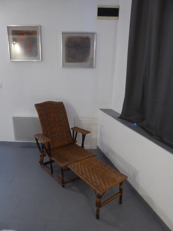 Le Planet 52 Appartement LʼIsle-sur-la-Sorgue Buitenkant foto